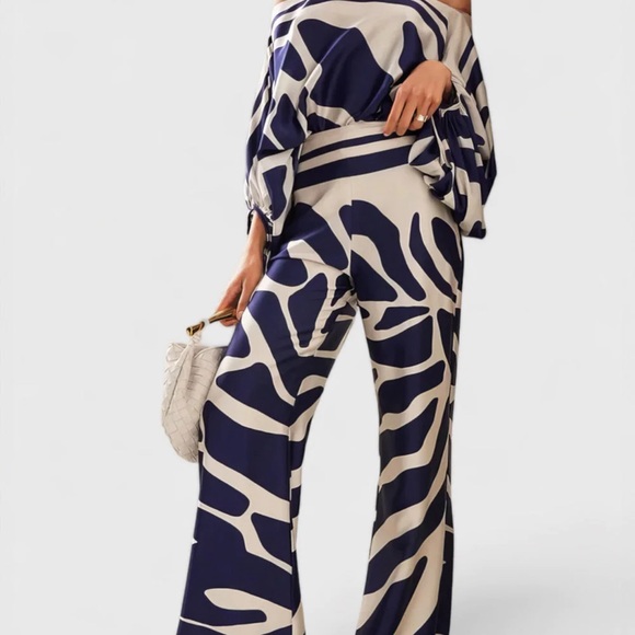 Brand new set never worn - Picture 2 of 3